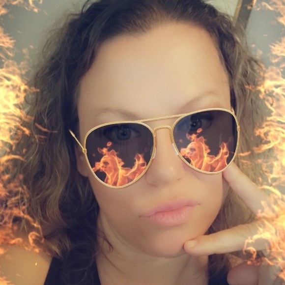 Meet your Posher, Stacey - Picture 1 of 1